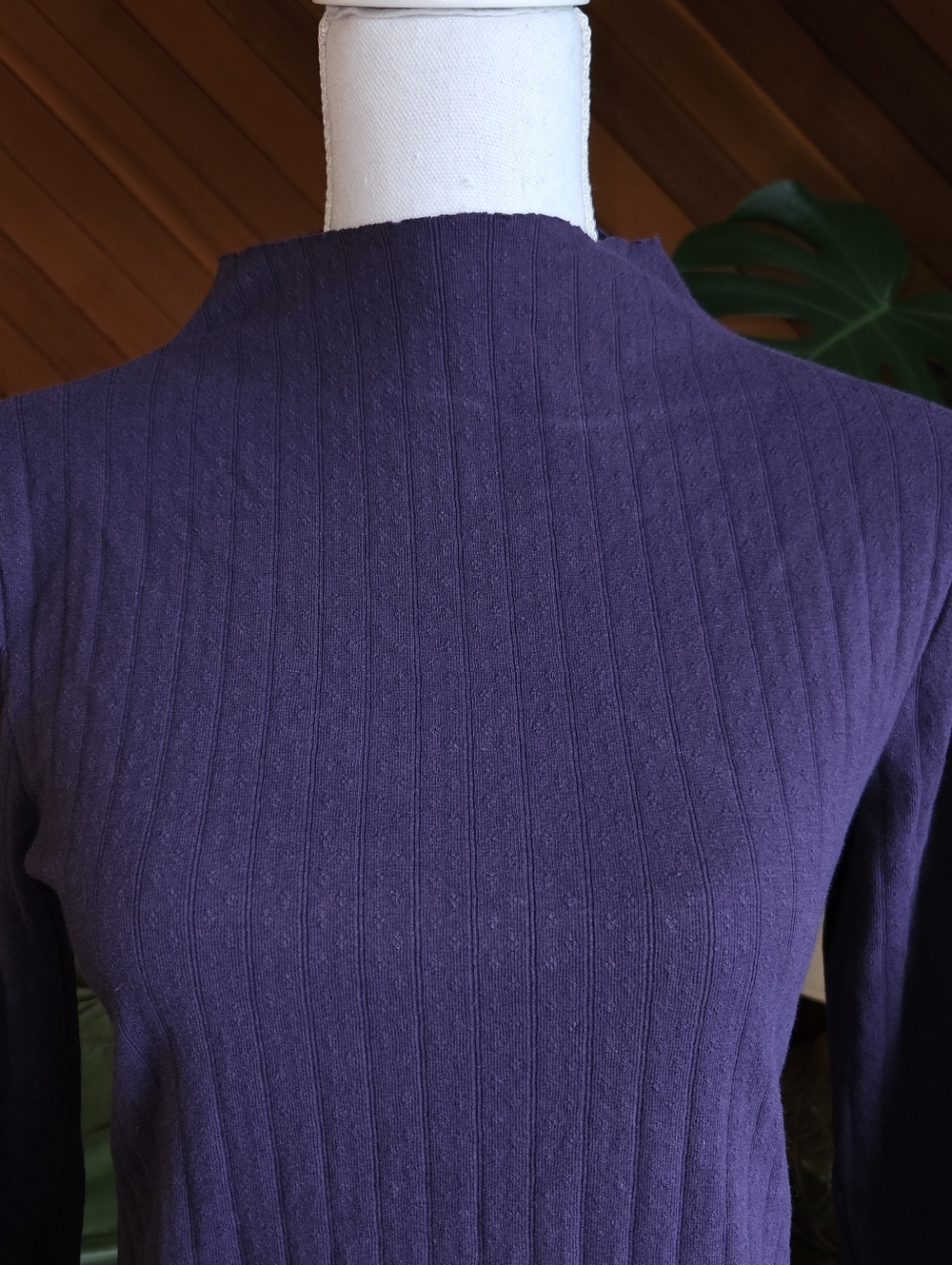 LA Relaxed Pointelle 90s Relaxed Long Sleeve Mock Neck XL Eggplant Plum - Picture 4 of 9